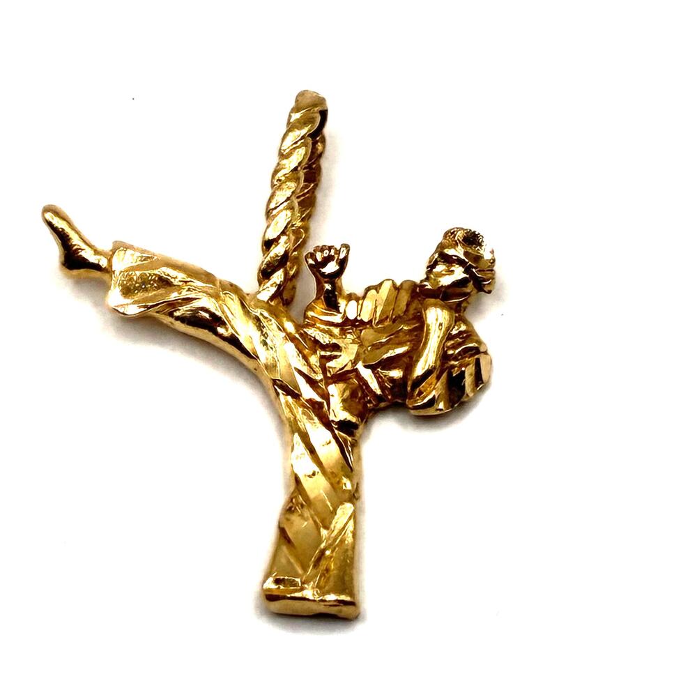 14K Yellow Gold Karate Kung Fu / MMA Fighter Charm / Pendant